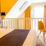 Centre By Ihg Hotel
