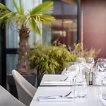 Hotel Centre By Ihg 4*