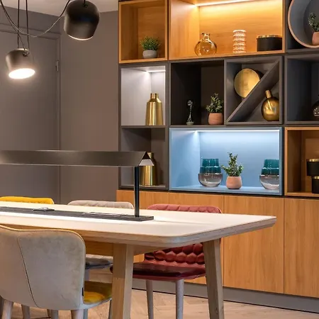 Centre By Ihg 4*
