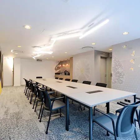 فندق Centre By Ihg