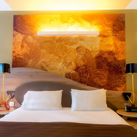 Hotel Centre By Ihg 4*