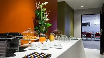 Centre By Ihg Hotel