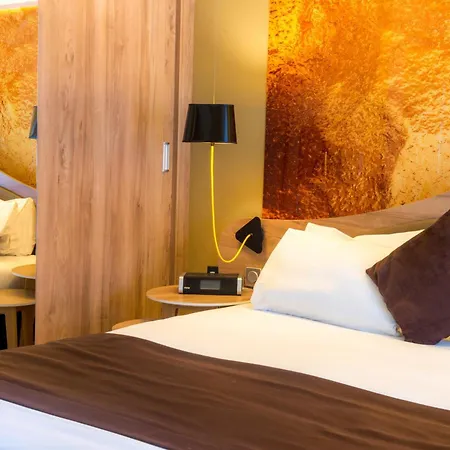 Отель Centre By Ihg 4*