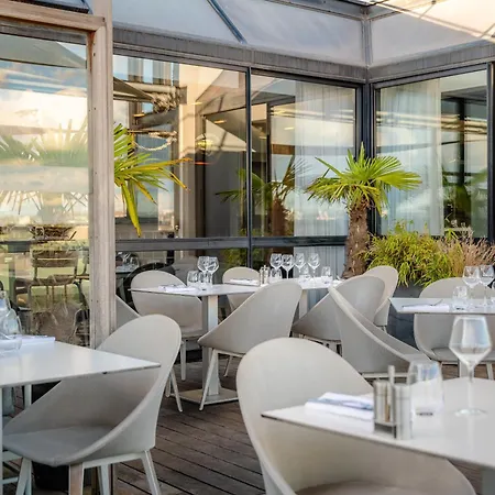 Otel Centre By Ihg 4*