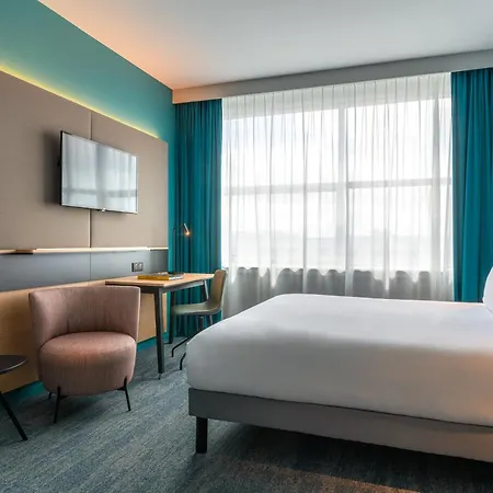 Centre By Ihg Отель 4*