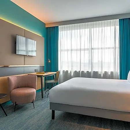 Centre By Ihg Hotel