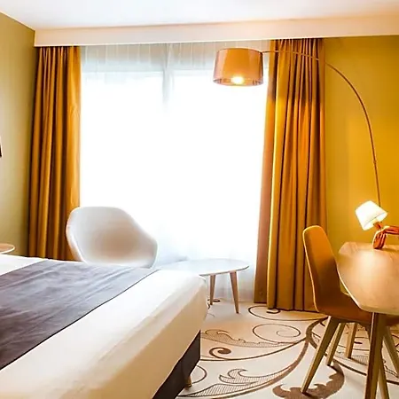 Hotel Centre By Ihg 4*