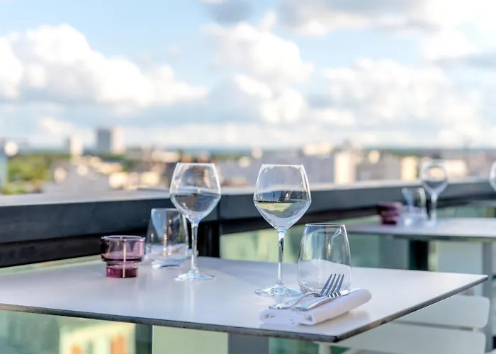 Hotel Centre By Ihg 4*