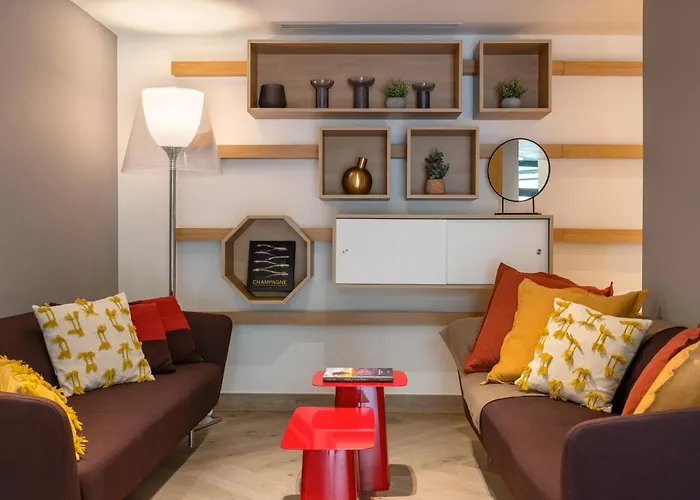 Hotel Centre By Ihg 4*