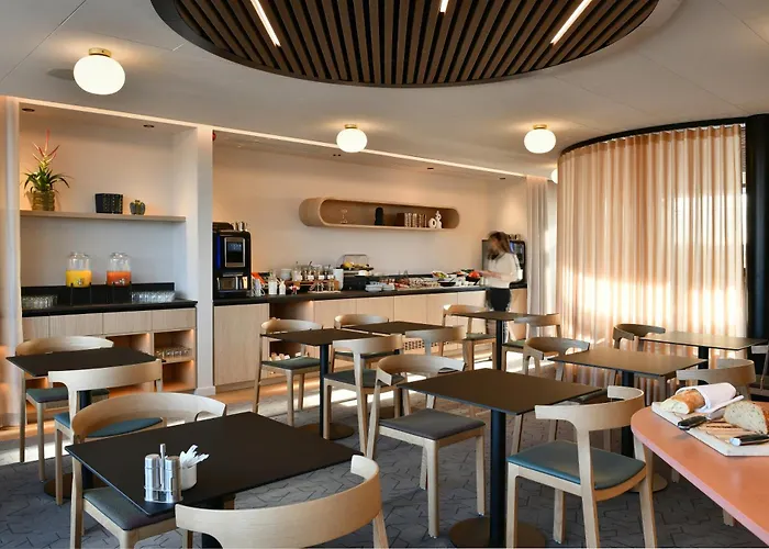 Centre By Ihg Hotel Reims