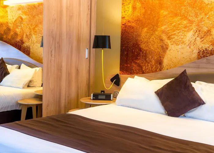 Hotel Centre By Ihg 4*